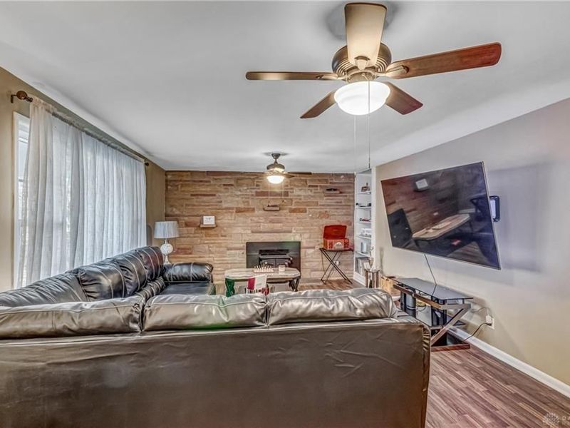 7275 Mckenna Place, Englewood, OH 45322 Photo 3