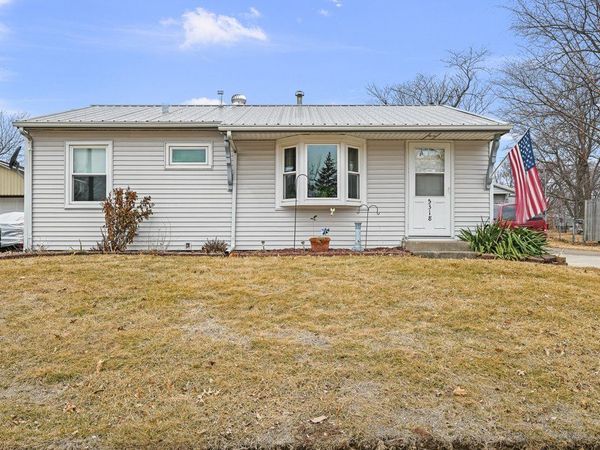 5318 Kelling Street, Davenport, IA 52806