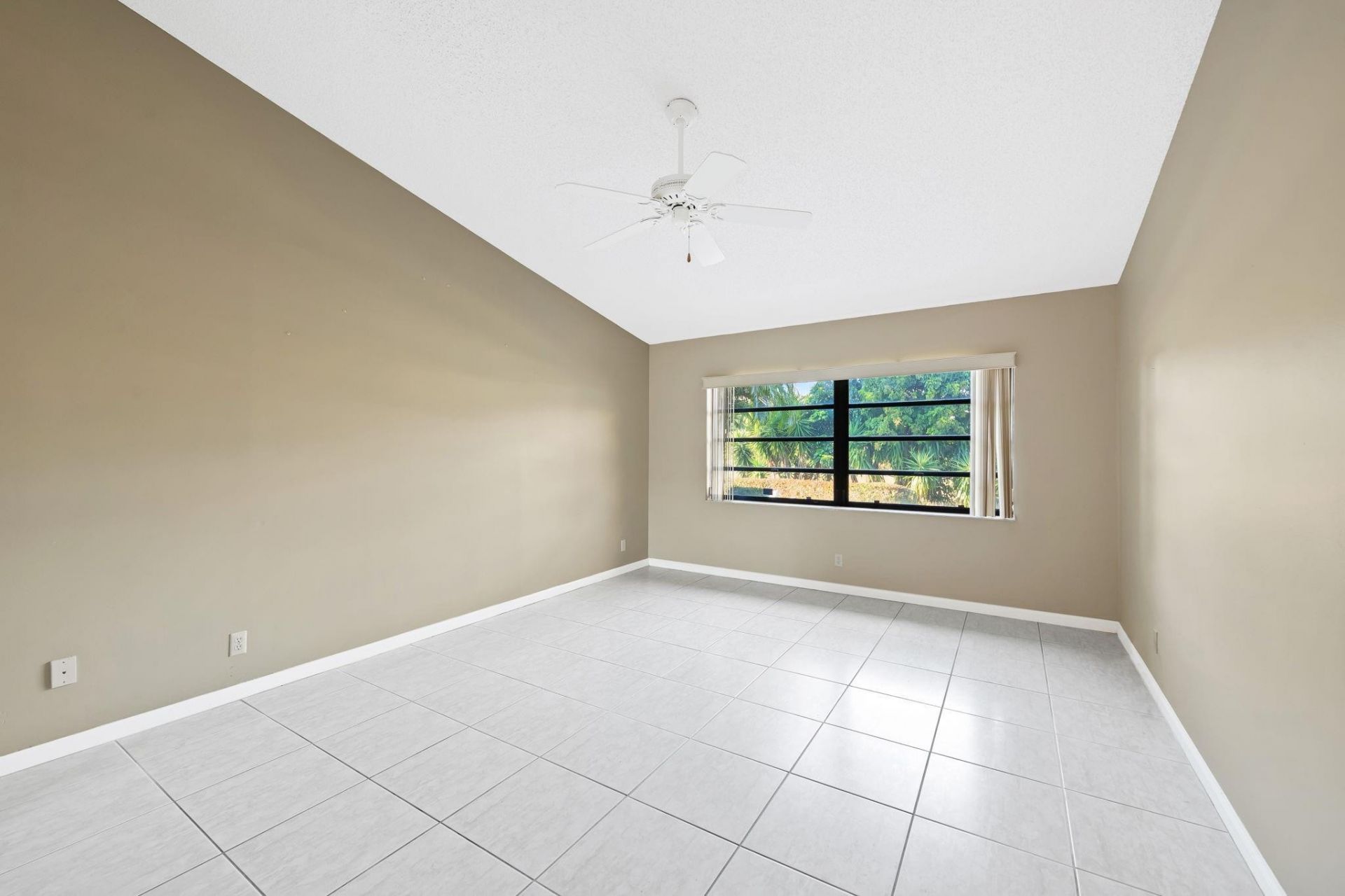 6053 Petaluma Drive, Boca Raton, FL 33433 Photo