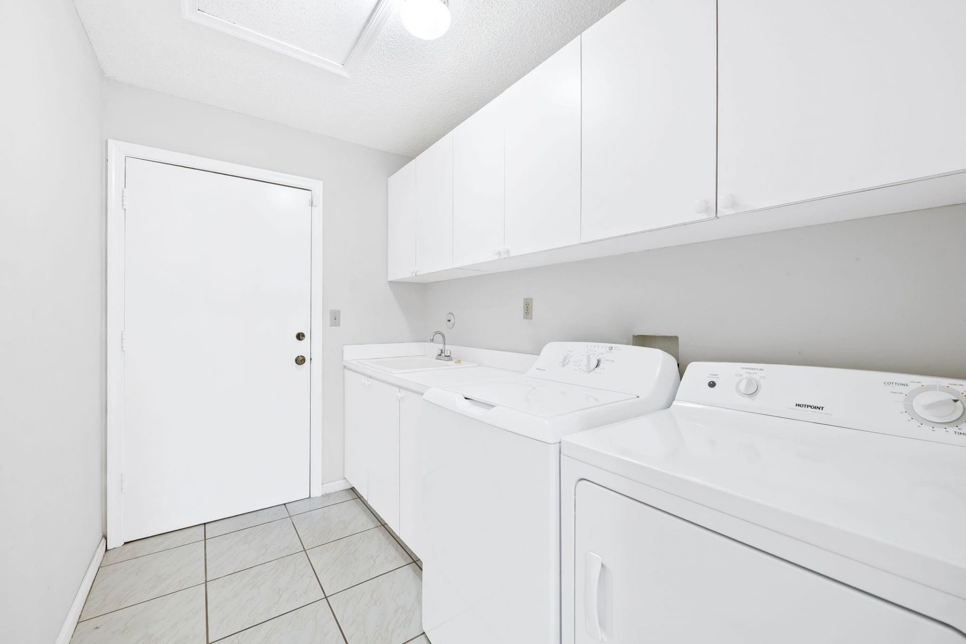 6053 Petaluma Drive, Boca Raton, FL 33433 Photo