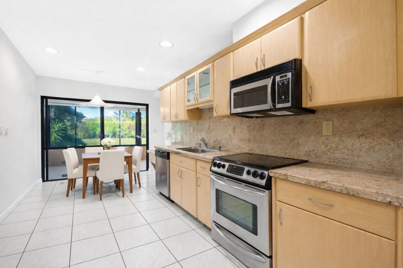 6053 Petaluma Drive, Boca Raton, FL 33433 Photo