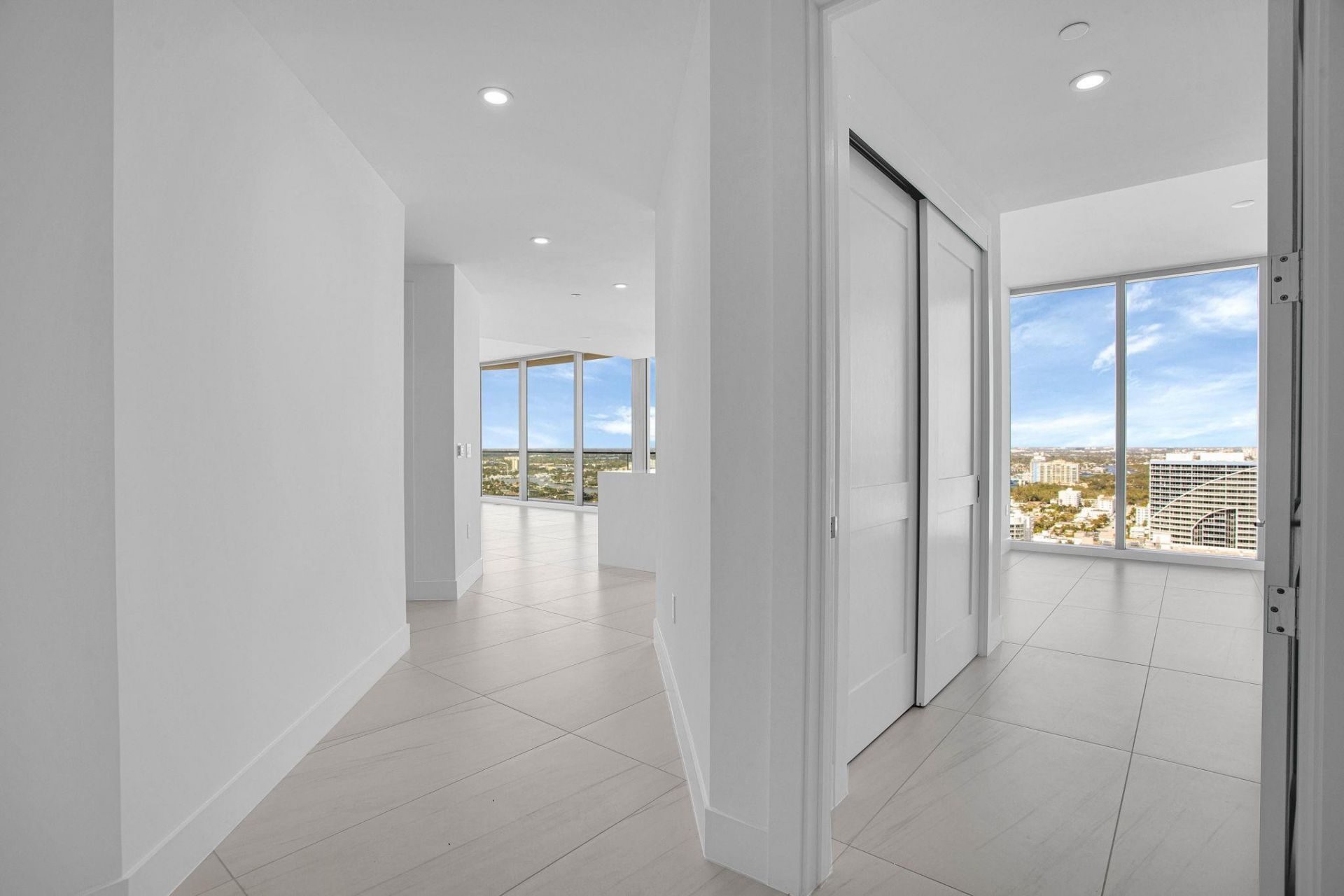 153 N Seabreeze Boulevard, Unit 2504-S, Fort Lauderdale, FL 33304 Photo