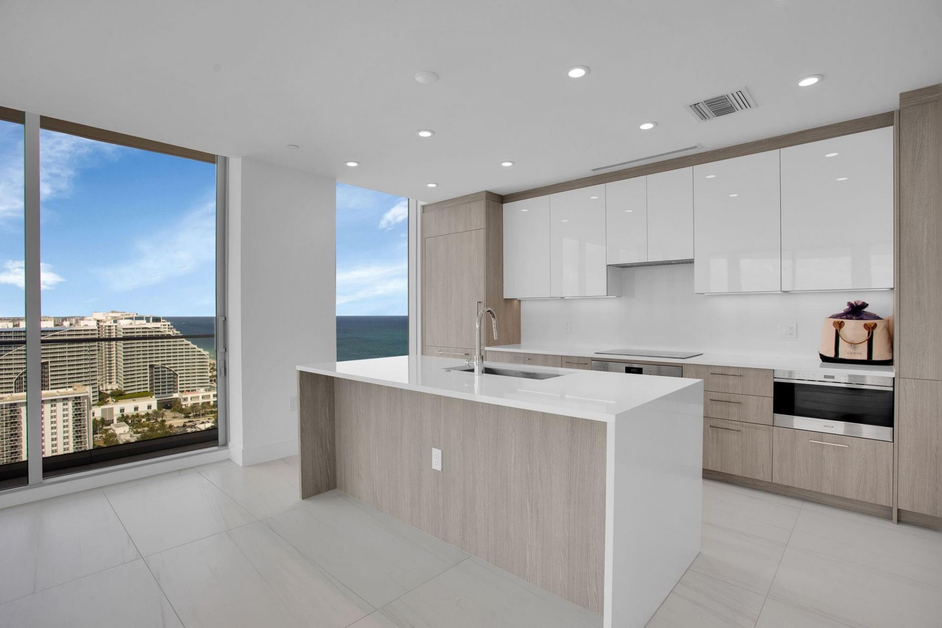 153 N Seabreeze Boulevard, Unit 2504-S, Fort Lauderdale, FL 33304 Photo