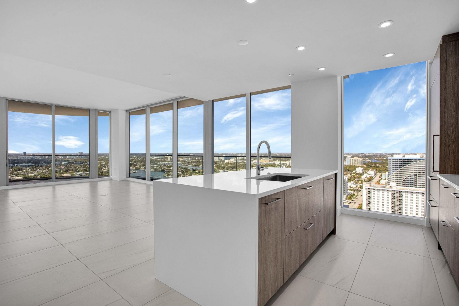 153 N Seabreeze Boulevard, Unit 2504-S, Fort Lauderdale, FL 33304 Photo