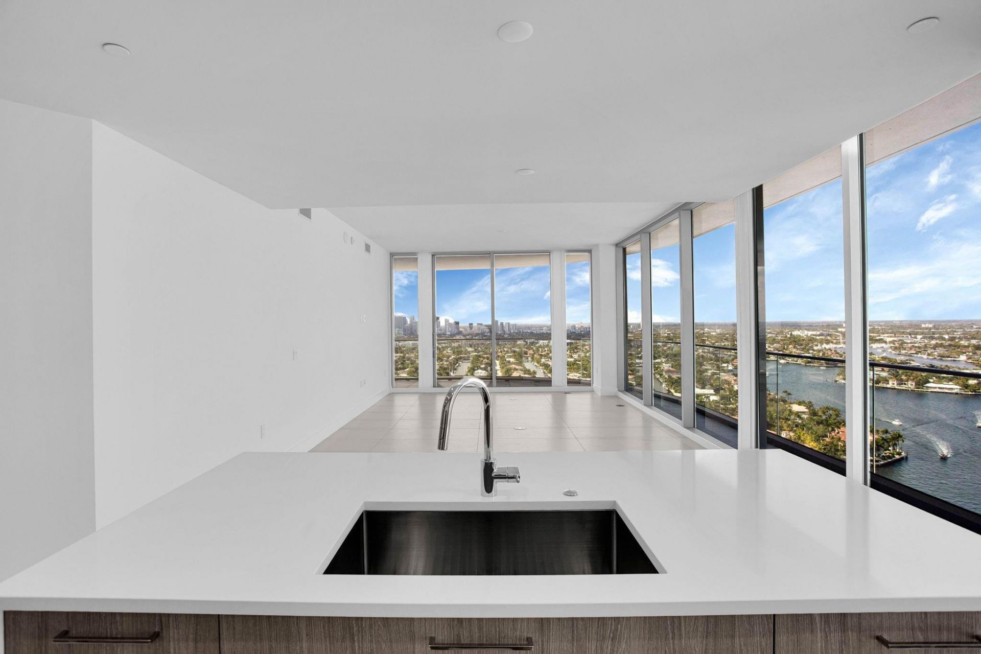 153 N Seabreeze Boulevard, Unit 2504-S, Fort Lauderdale, FL 33304 Photo