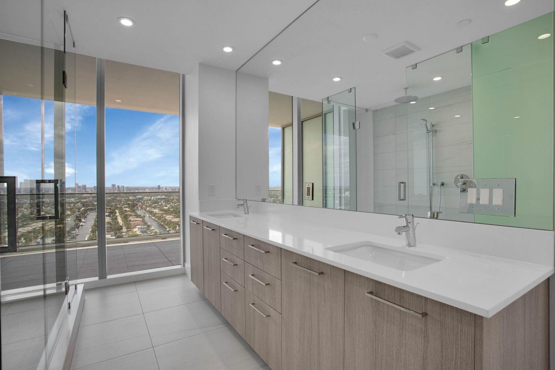 153 N Seabreeze Boulevard, Unit 2504-S, Fort Lauderdale, FL 33304 Photo