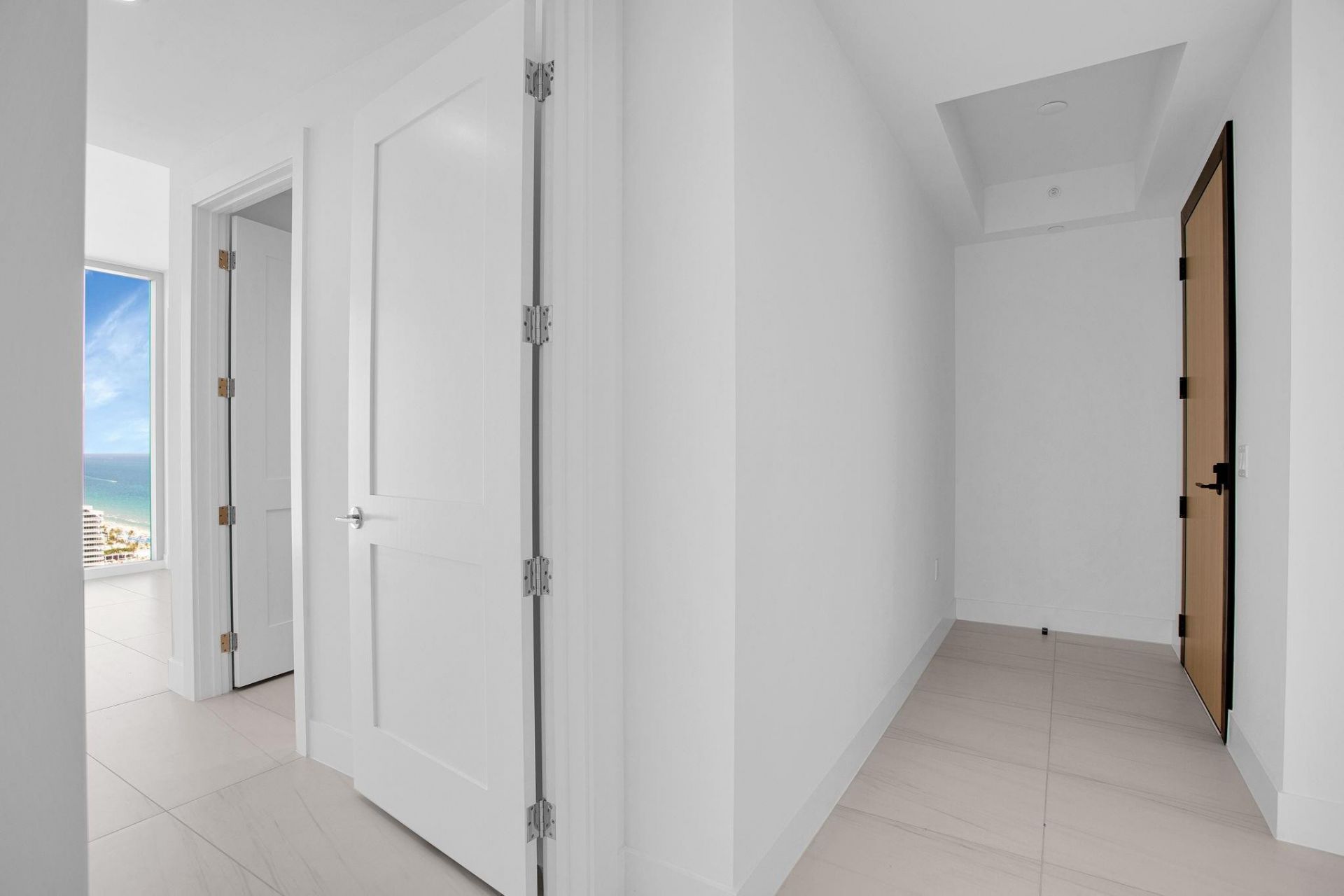 153 N Seabreeze Boulevard, Unit 2504-S, Fort Lauderdale, FL 33304 Photo