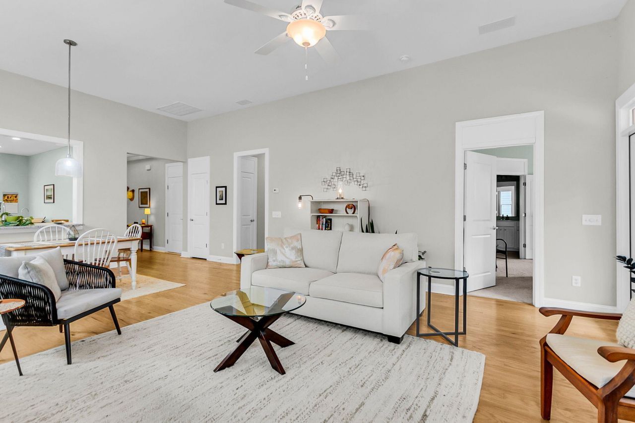 2004 Redback Drive Photo 17