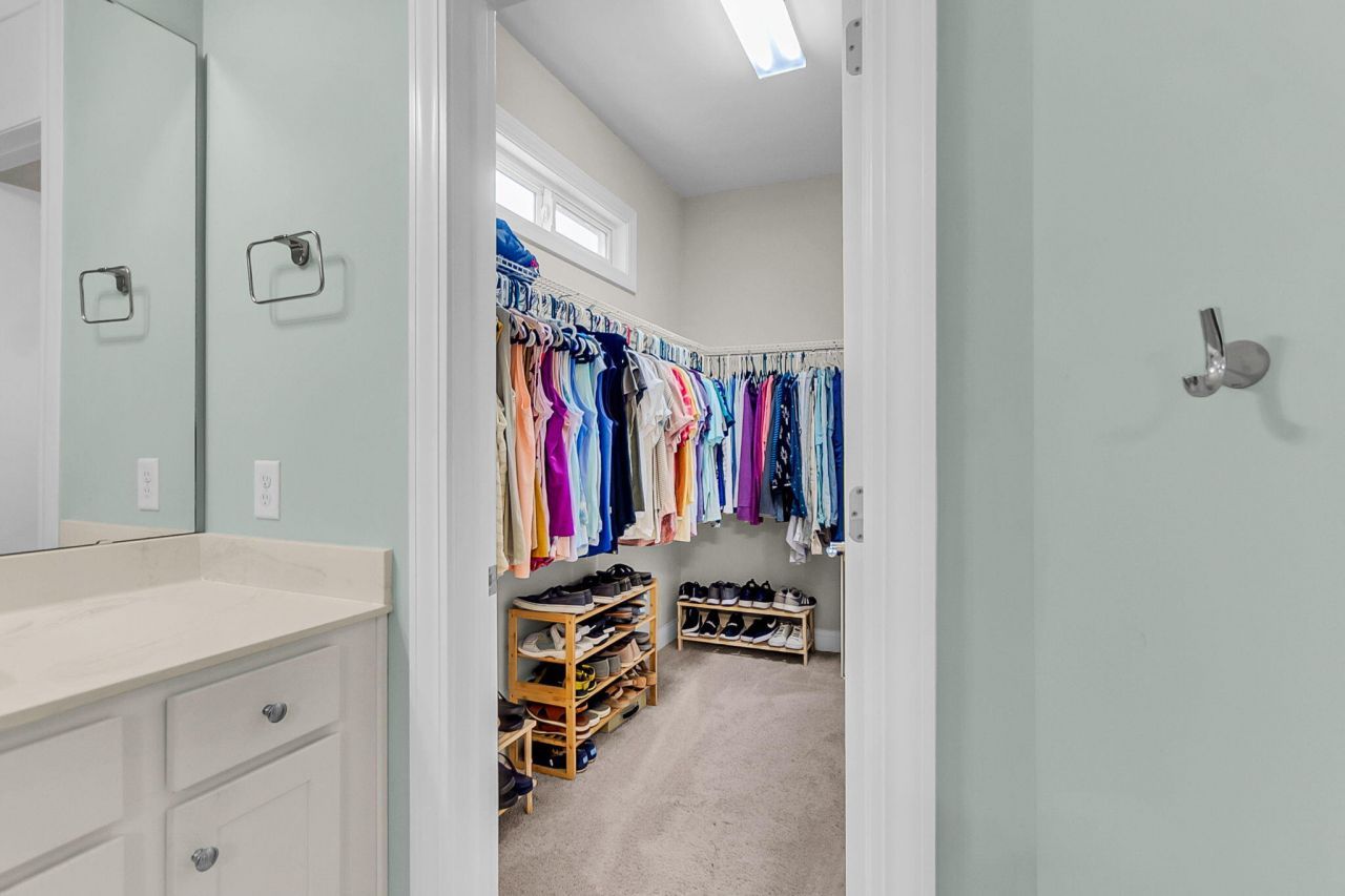 2004 Redback Drive Photo 22