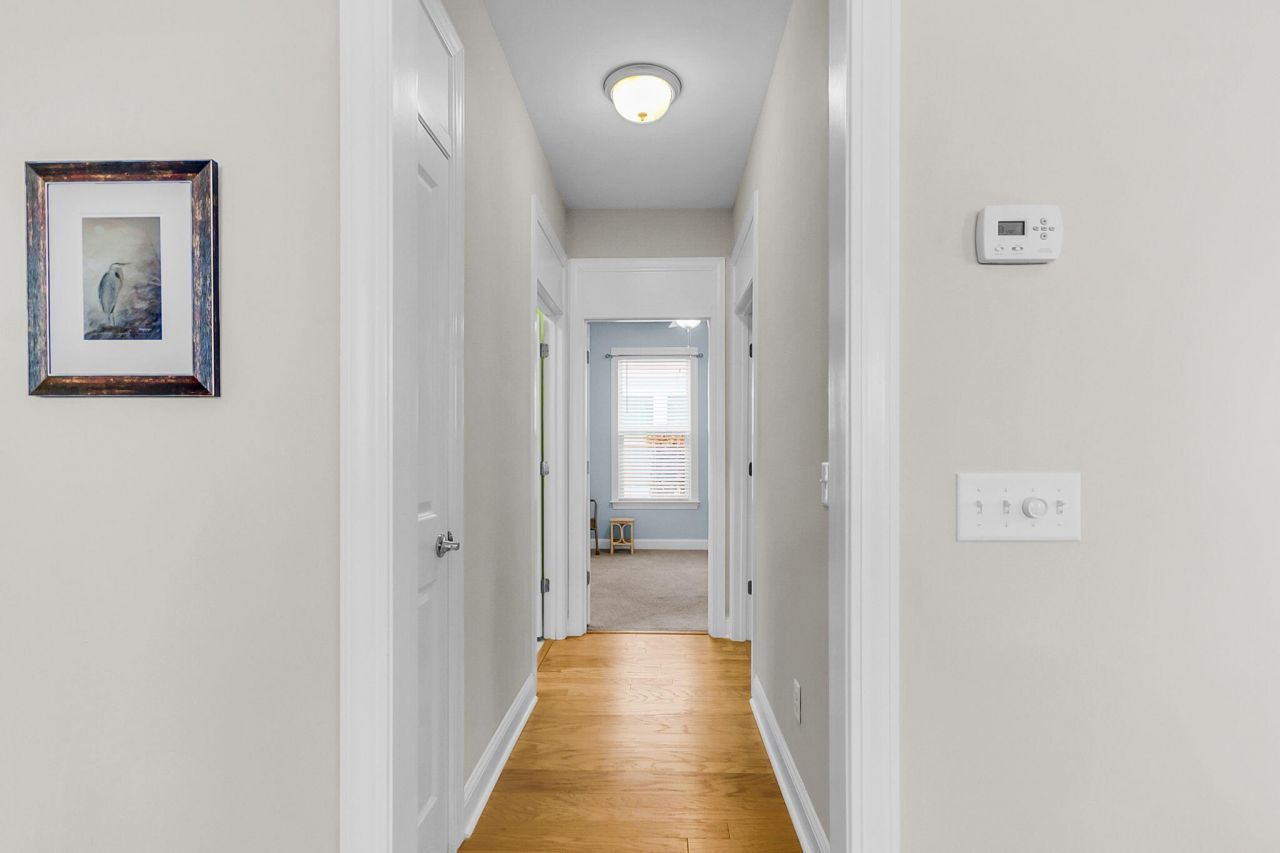 2004 Redback Drive Photo 23