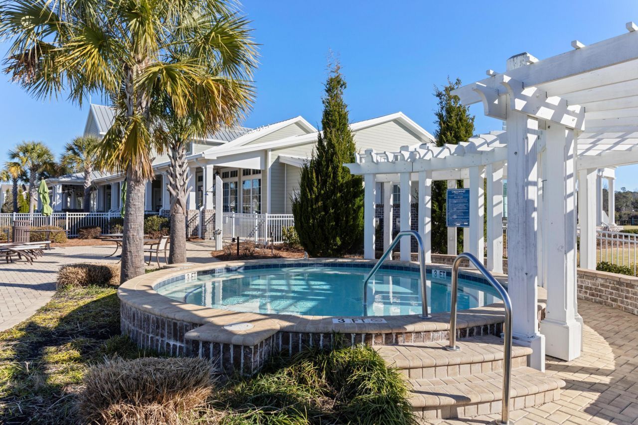 2004 Redback Drive Photo 32