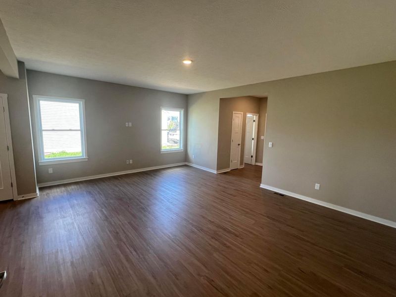 4004 Chickasaw Drive, Grove City, OH 43123 Photo 9