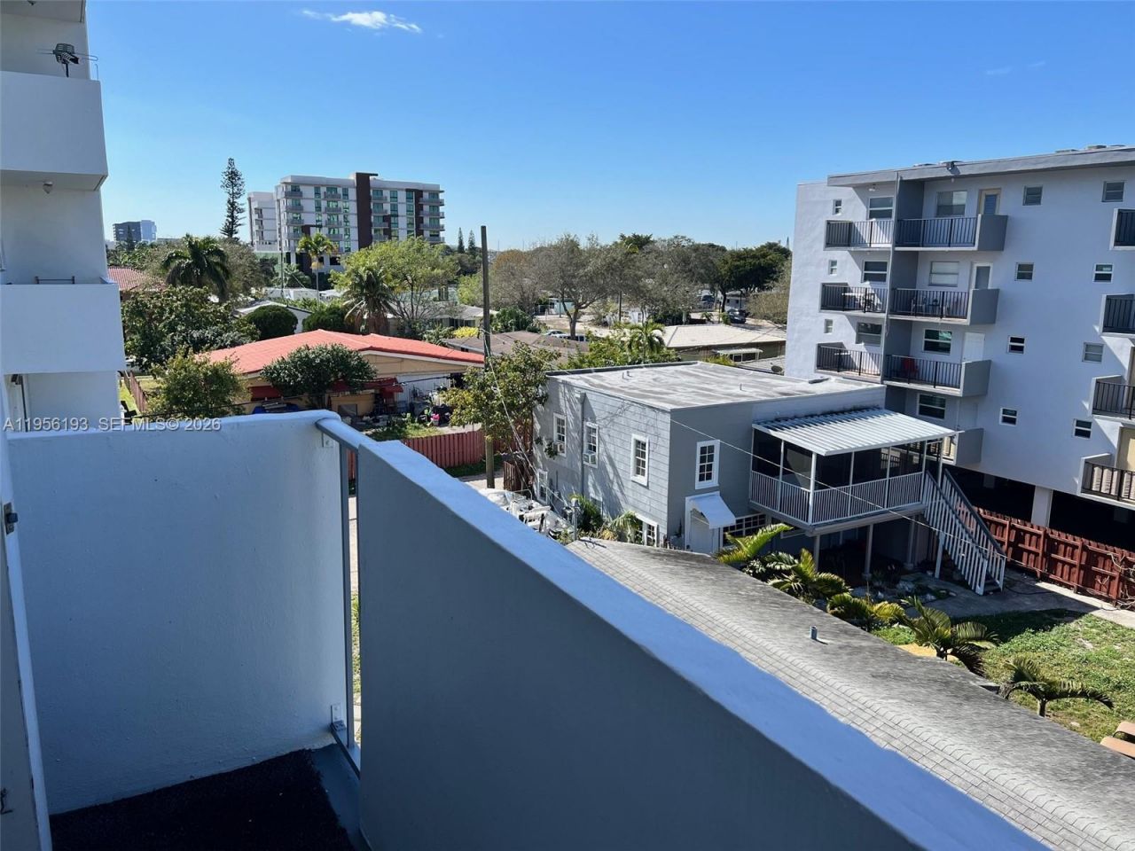 1720 Jefferson St, Unit 410, Hollywood, FL 33020 Photo