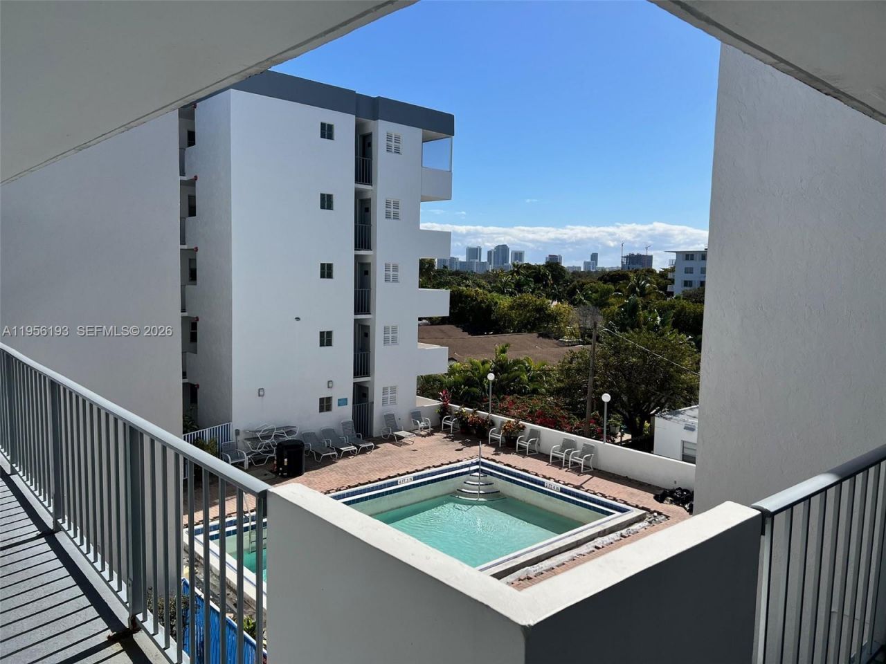 1720 Jefferson St, Unit 410, Hollywood, FL 33020 Photo