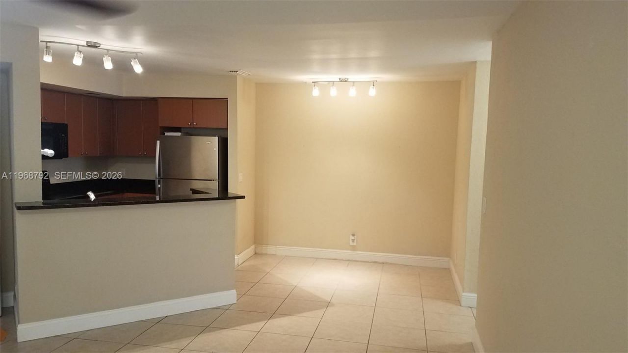 3450 N Pinewalk Dr N, Unit 418, Margate, FL 33063 Photo