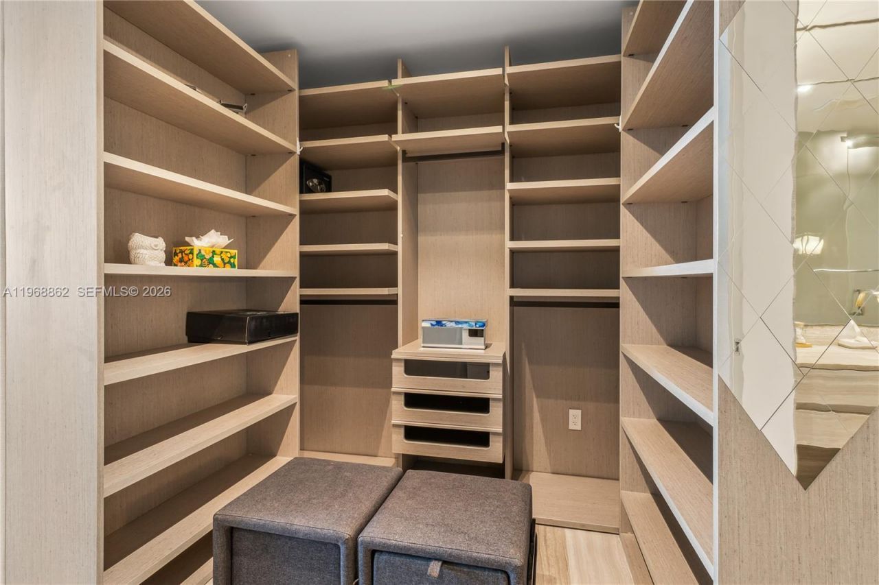 18975 Collins Ave, Unit 4502, Sunny Isles Beach, FL 33160 Photo