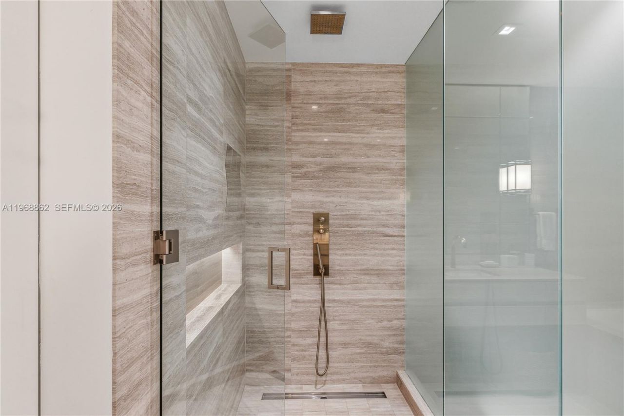 18975 Collins Ave, Unit 4502, Sunny Isles Beach, FL 33160 Photo