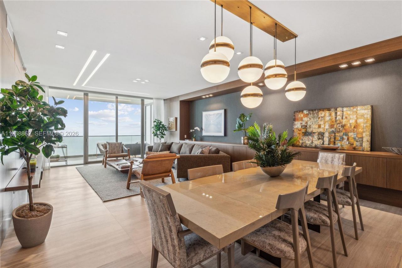 18975 Collins Ave, Unit 4502, Sunny Isles Beach, FL 33160 Photo