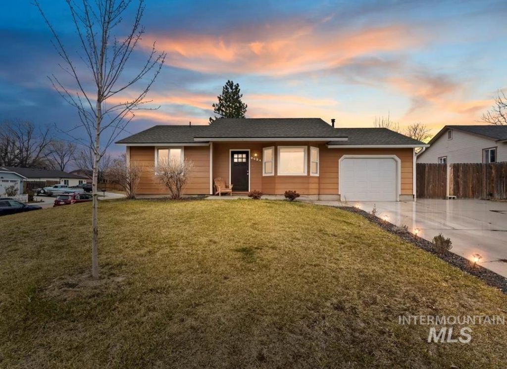 2424 Taffy Ct, Nampa, ID 83687 Main Photo