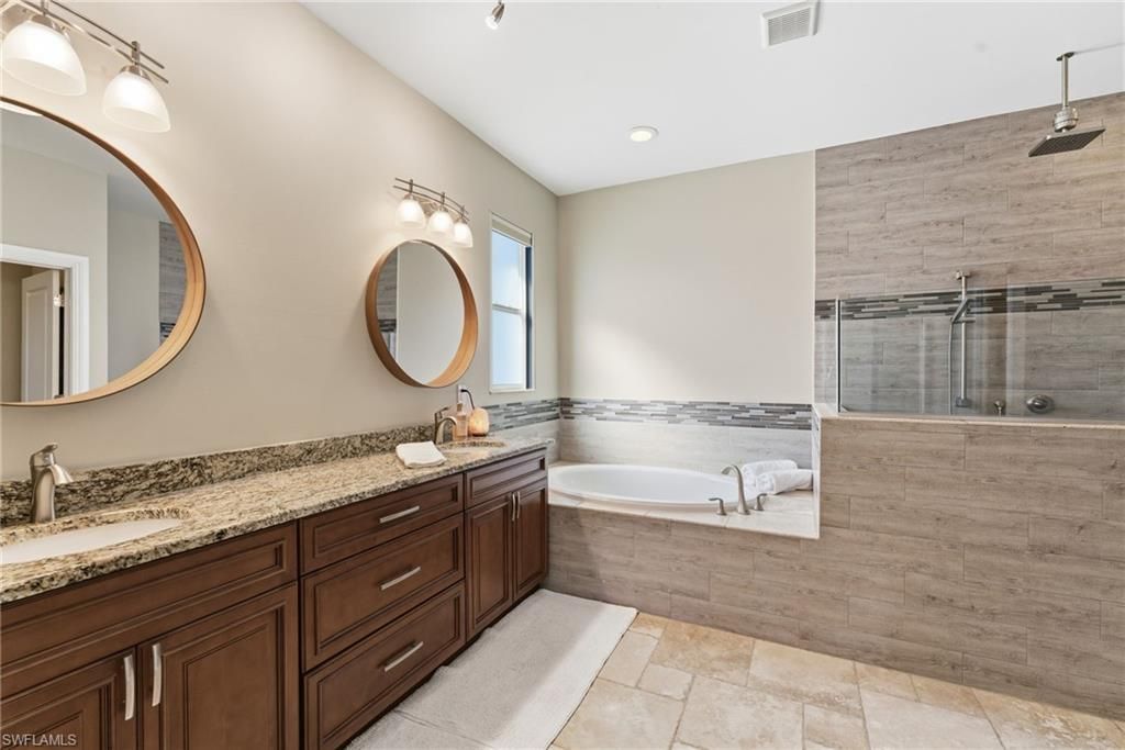 3905 Agualinda Blvd, Cape Coral, FL 33914 Photo