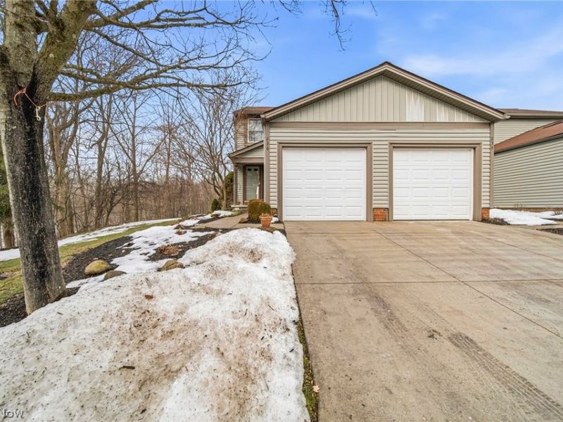 236 Regina Drive, Bedford, OH 44146 Photo 1