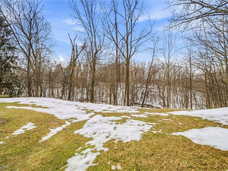 236 Regina Drive, Bedford, OH 44146 Photo 10