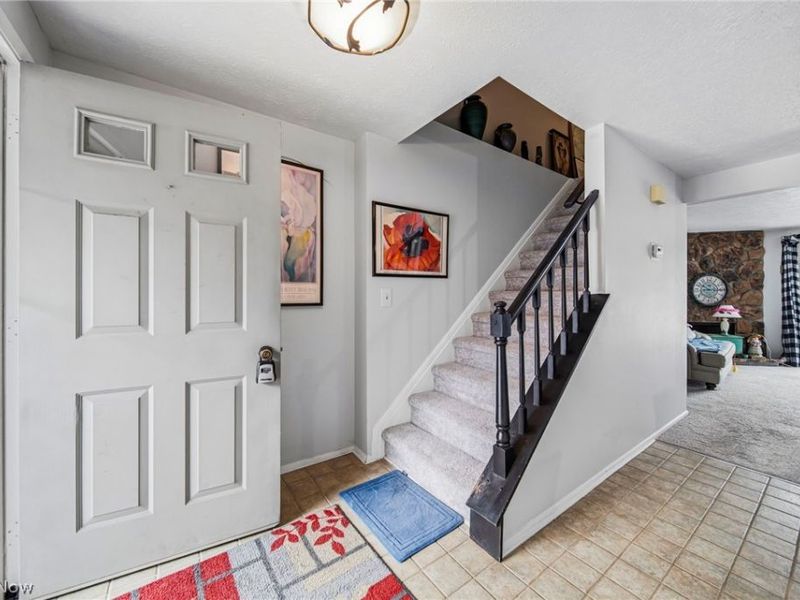 236 Regina Drive, Bedford, OH 44146 Photo 14