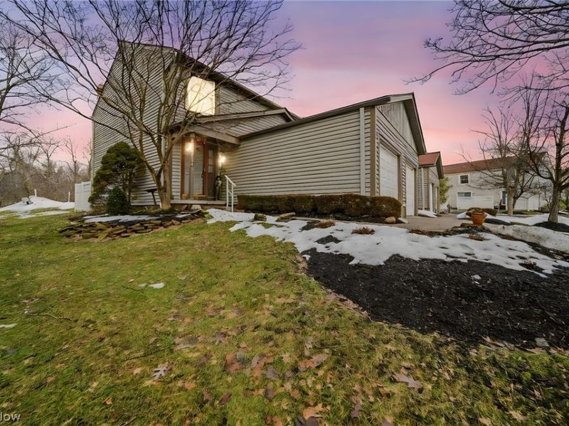 236 Regina Drive, Bedford, OH 44146 Photo 4