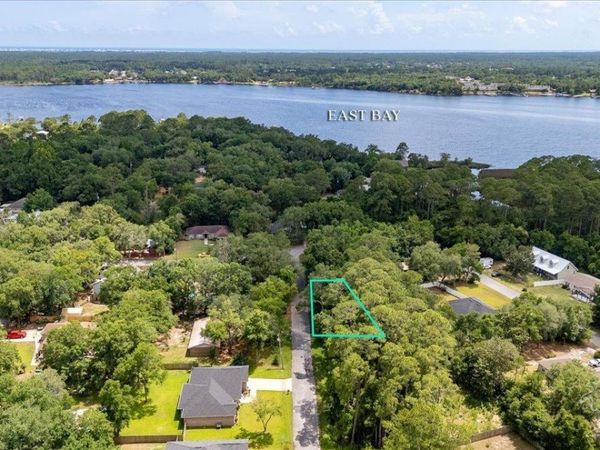 3113 Evans Ave, Navarre, FL 32566