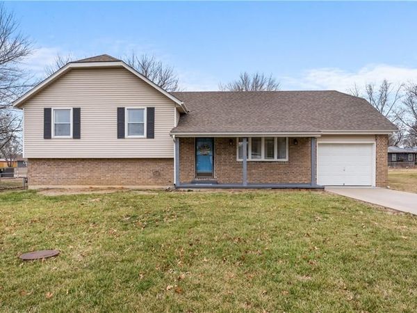 307 E Hickory Street, Drexel, MO 64742