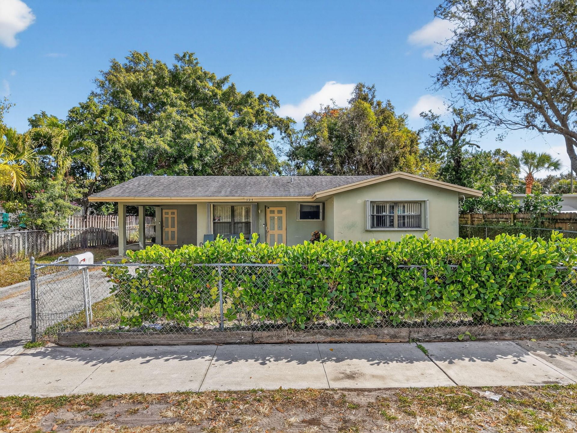 303 SW 2nd Avenue, Delray Beach, FL 33444 Photo