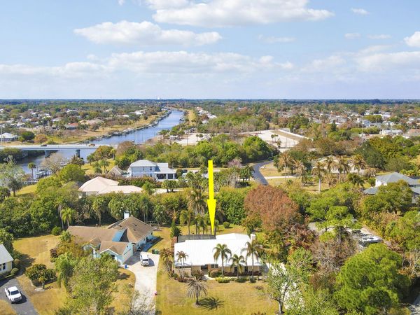 2610 SE Erickson Drive, Port Saint Lucie, FL 34984