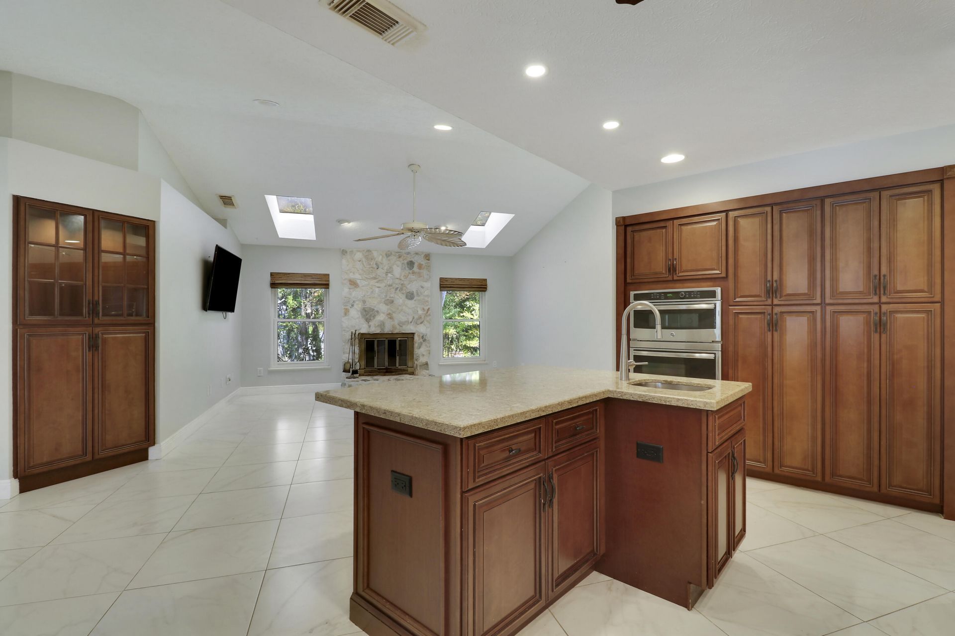 2610 SE Erickson Drive, Port Saint Lucie, FL 34984 Photo