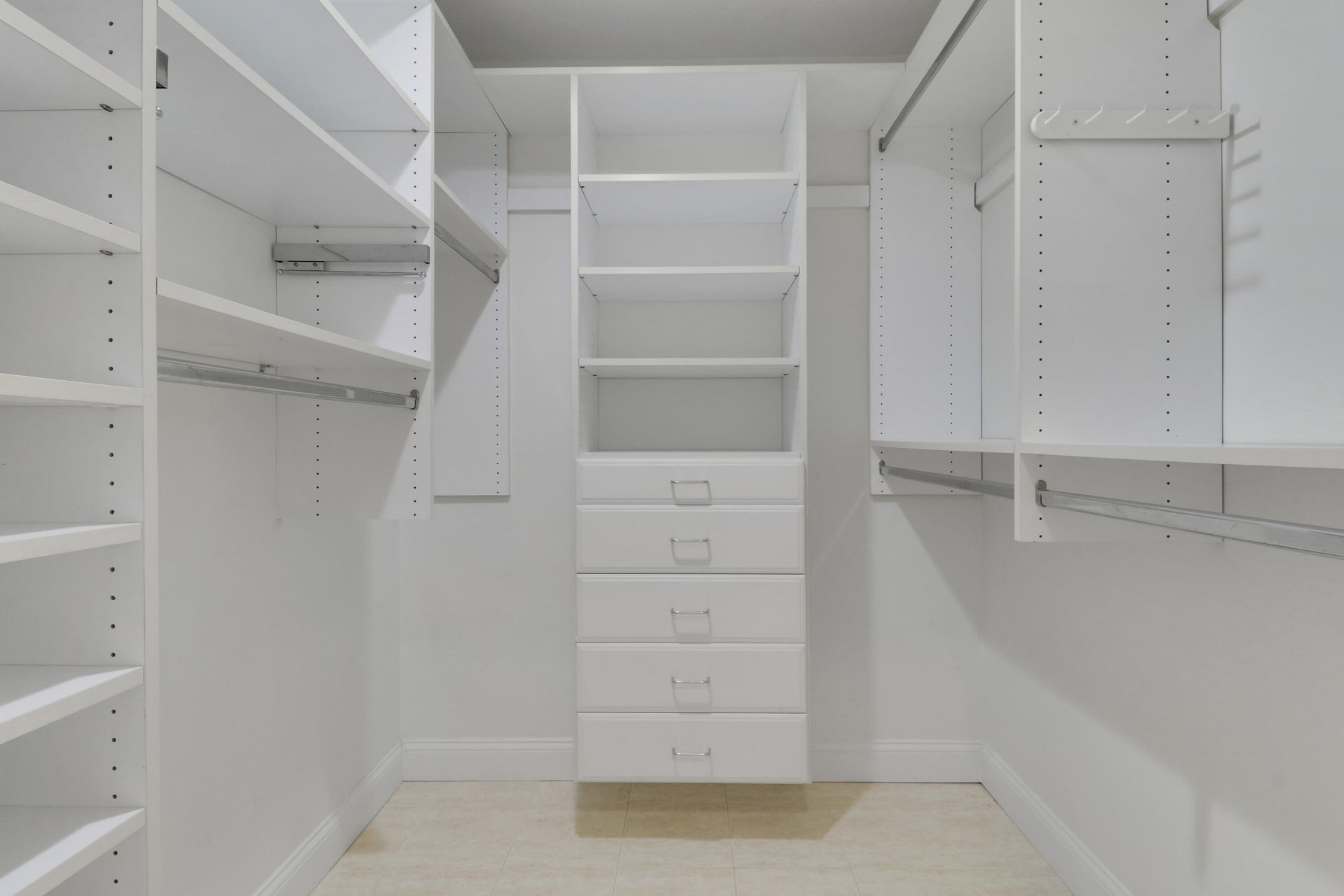 2610 SE Erickson Drive, Port Saint Lucie, FL 34984 Photo