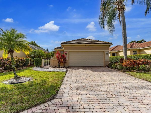 7180 Cataluna Circle, Delray Beach, FL 33446