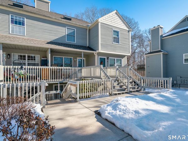 39 Manorwood, Unit 39, Branford, CT 06405