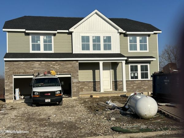 9222 Mile View Court, Sylvania, OH 43560