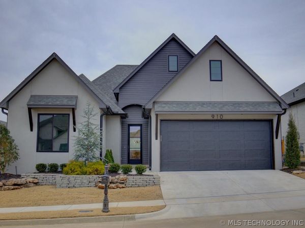 910 W 86th Street S, Tulsa, OK 74132