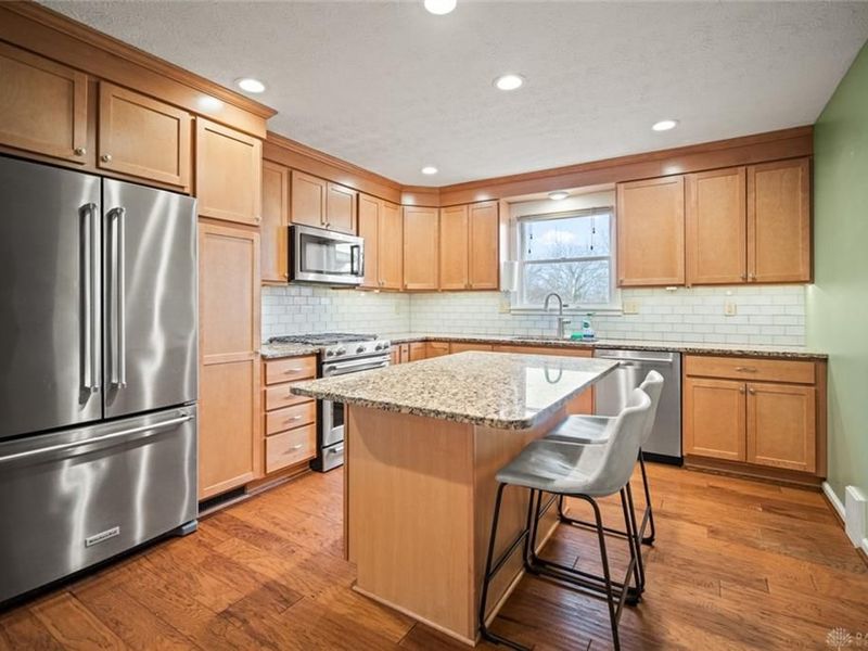 391 Roselake Drive, Dayton, OH 45458 Photo 10