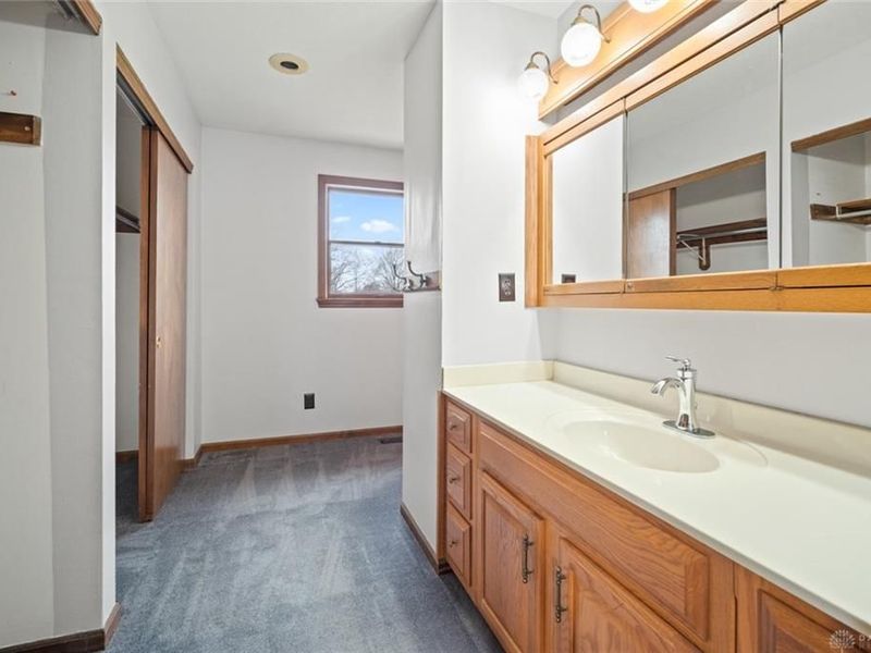 391 Roselake Drive, Dayton, OH 45458 Photo 24