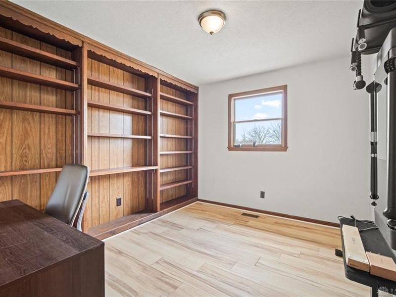 391 Roselake Drive, Dayton, OH 45458 Photo 29