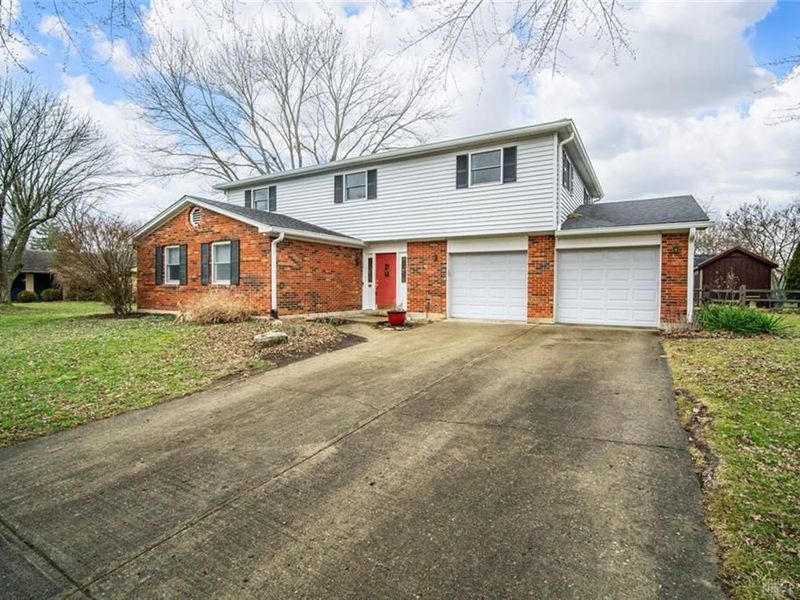 391 Roselake Drive, Dayton, OH 45458 Photo 3