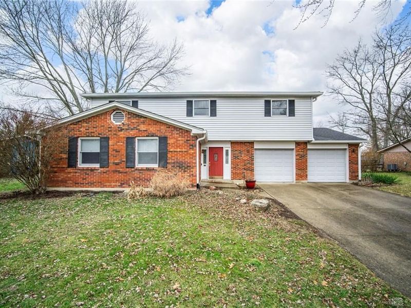 391 Roselake Drive, Dayton, OH 45458 Photo 4