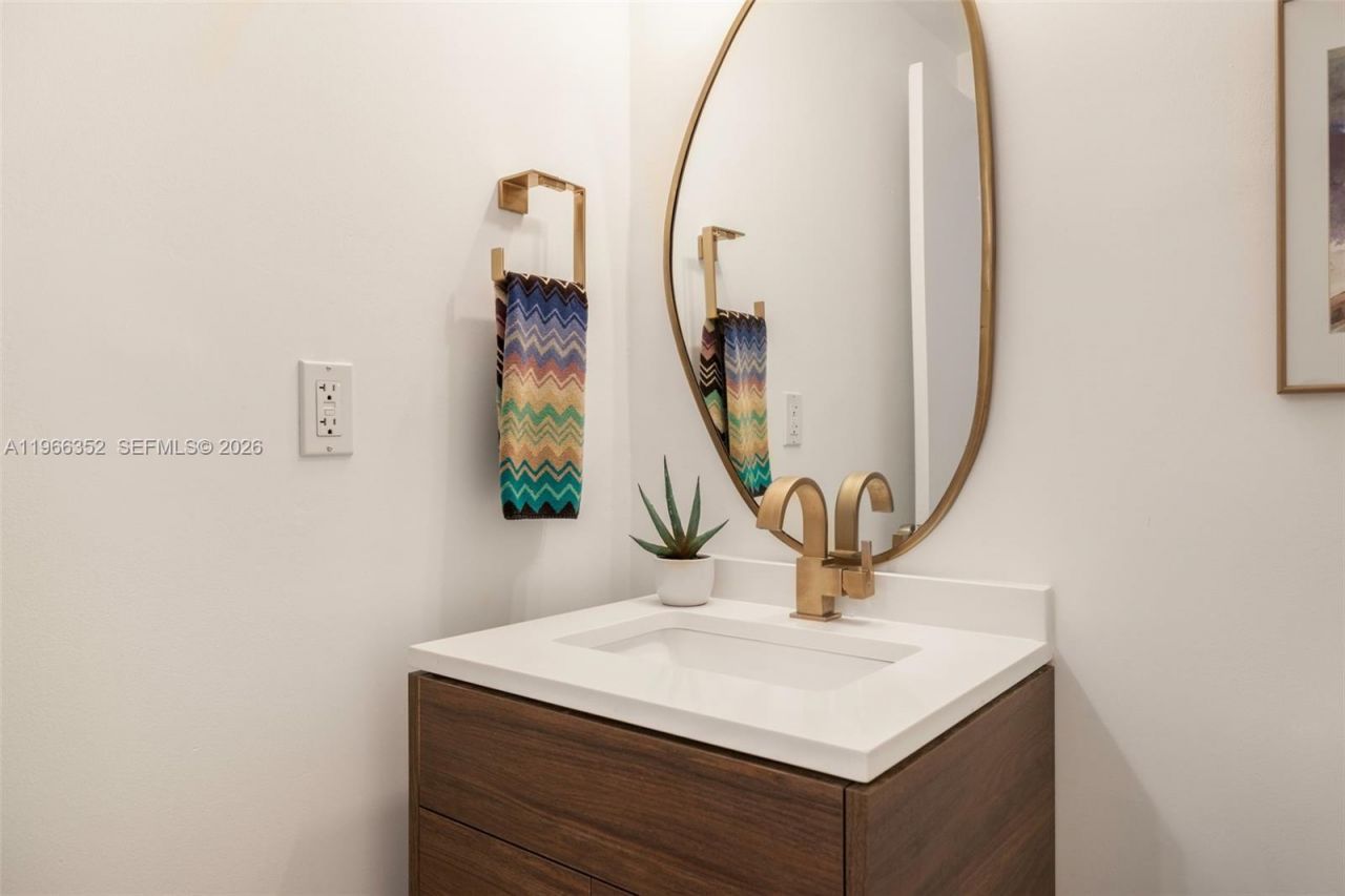 100 Edgewater Dr , Unit 104, Coral Gables, FL 33133 Photo