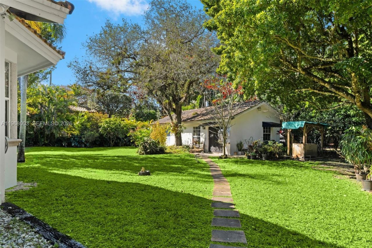 11220 SW 67th Ave , Pinecrest, FL 33156 Photo