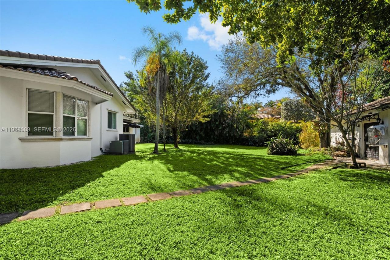 11220 SW 67th Ave , Pinecrest, FL 33156 Photo