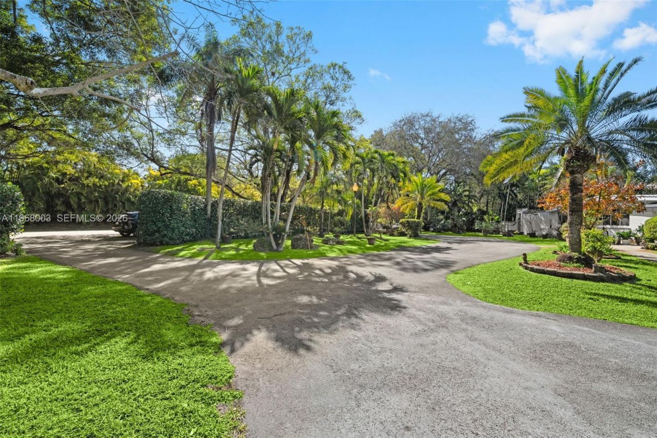 11220 SW 67th Ave , Pinecrest, FL 33156 Photo