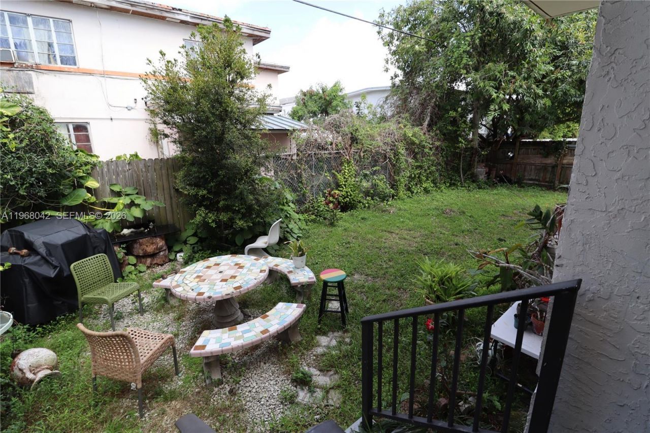 951 SW 7th St, Unit 5, Miami, FL 33130 Photo