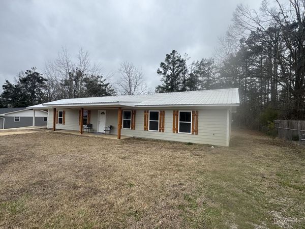 108 Walden Drive, Booneville, MS 38829