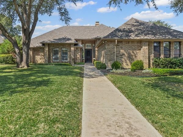 4000 Lost Creek Boulevard, Fort Worth, TX 76008